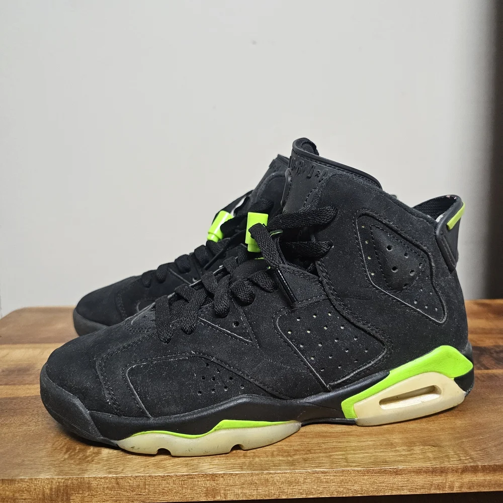 Air Jordan 6 Retro Electric Green‎ Size 5.5 Kids School Basketball Boys Gym